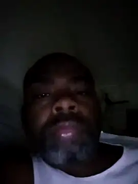 Snapshot of SLOWSTRO chatting on November 8, 2025, 1:11 pm SLOWSTRO online show from November 8, 2025, 1:11 pm