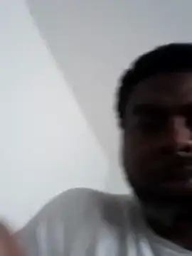 Snapshot of SLOWSTRO chatting on March 1, 2026, 2:41 pm SLOWSTRO online show from March 1, 2026, 2:41 pm