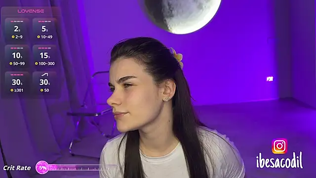 Snapshot of adriana_allien chatting on December 18, 2025, 9:21 pm adriana allien online show from December 18, 2025, 9:21 pm