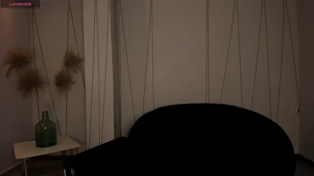 Snapshot of AlanaCraft chatting on January 7, 2026, 12:07 pm AlanaCraft online show from January 7, 2026, 12:07 pm