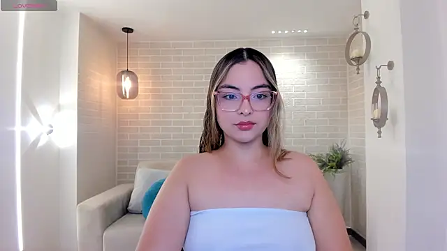 AllisonRogersX online show from May 12, 2026, 11:18 am