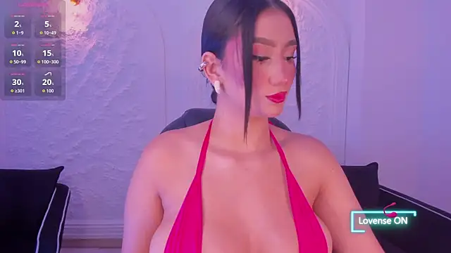 Snapshot of MaddisonLowe chatting on December 22, 2025, 5:04 am MaddisonLowe online show from December 22, 2025, 5:04 am