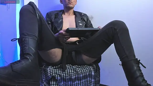 Snapshot of enzopratt chatting on February 27, 2025, 6:40 am enzopratt online show from February 27, 2025, 6:40 am