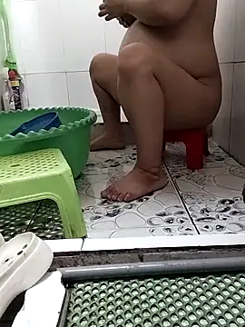 Mimi18x online show from March 14, 2025, 7:15 am