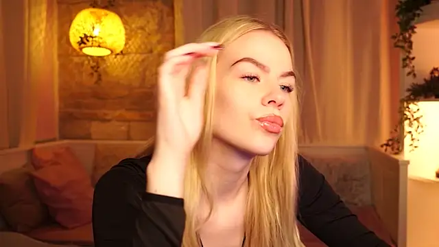 sn0w barbie online show from October 27, 2025, 9:35 am