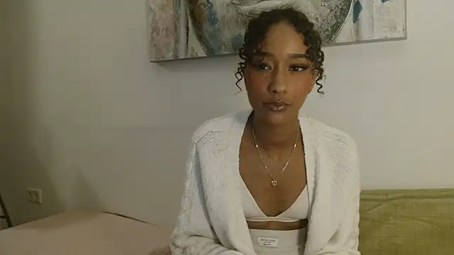 Snapshot of Leilaswe chatting on December 7, 2024, 9:11 pm Leilaswe online show from December 7, 2024, 9:11 pm