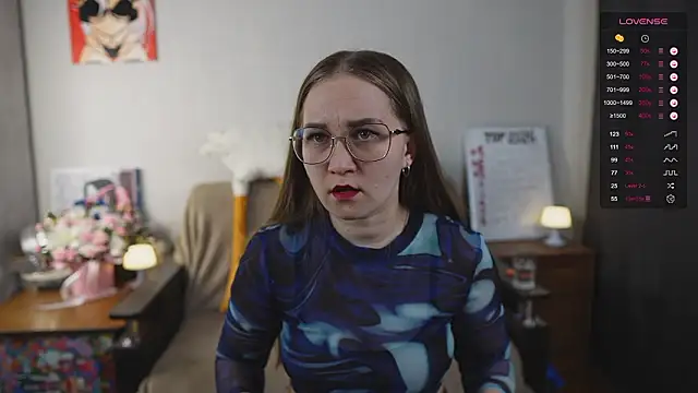 Snapshot of Miatiny chatting on February 15, 2026, 6:15 pm Miatiny online show from February 15, 2026, 6:15 pm