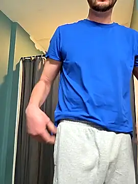 Snapshot of MrMechanic38 chatting on February 6, 2026, 1:14 pm MrMechanic38 online show from February 6, 2026, 1:14 pm