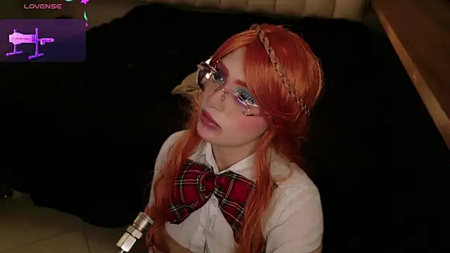 Megan mooree  online show from October 24, 2025, 1:29 pm