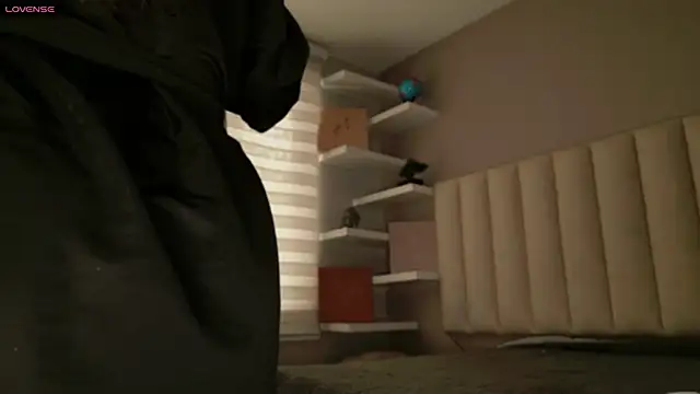 Megan mooree  online show from November 1, 2025, 2:08 pm