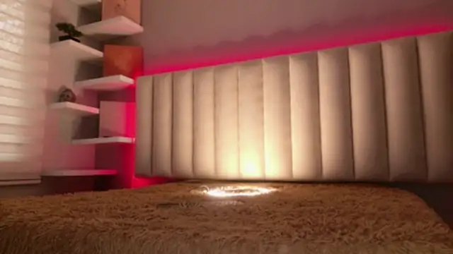 Megan mooree  online show from July 14, 2026, 1:06 pm
