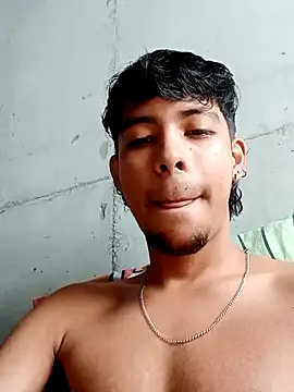 Snapshot of Elputas chatting on October 31, 2025, 2:40 pm Elputas online show from October 31, 2025, 2:40 pm