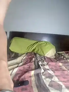 divinityros online show from April 3, 2026, 7:45 pm