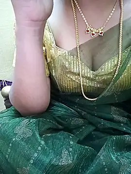 yourtamilcouple online show from November 29, 2025, 4:21 pm