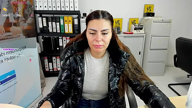 kilenyapatrice online show from January 21, 2025, 11:24 am