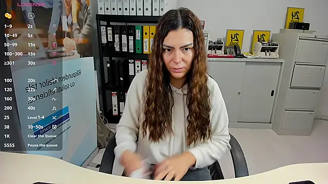 kilenyapatrice online show from February 15, 2025, 11:17 am