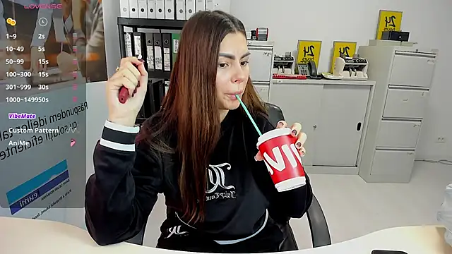 kilenyapatrice online show from March 5, 2025, 11:49 am