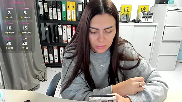 kilenyapatrice online show from October 27, 2025, 12:53 pm