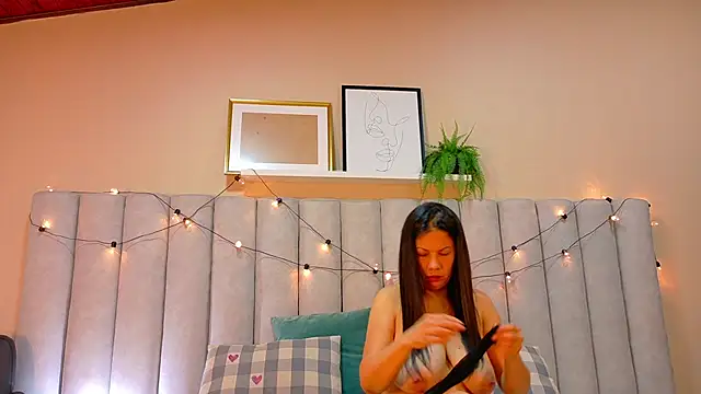 JaylaScott   online show from November 30, 2025, 11:58 am