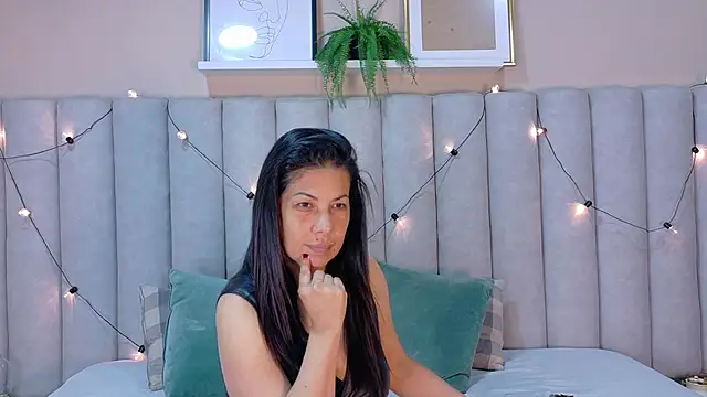 JaylaScott   online show from March 19, 2026, 11:47 am