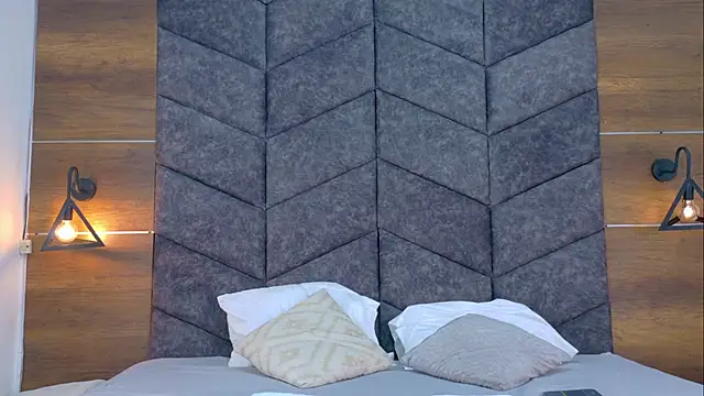 JaylaScott   online show from April 14, 2026, 11:49 am