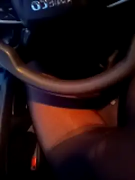 Snapshot of Sina36split chatting on November 19, 2025, 3:56 pm Sina36split online show from November 19, 2025, 3:56 pm