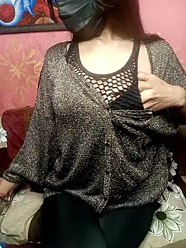 Snapshot of poojaji690 chatting on December 20, 2025, 6:42 am poojaji690 online show from December 20, 2025, 6:42 am