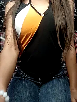 Snapshot of poojaji690 chatting on February 17, 2026, 6:21 am poojaji690 online show from February 17, 2026, 6:21 am