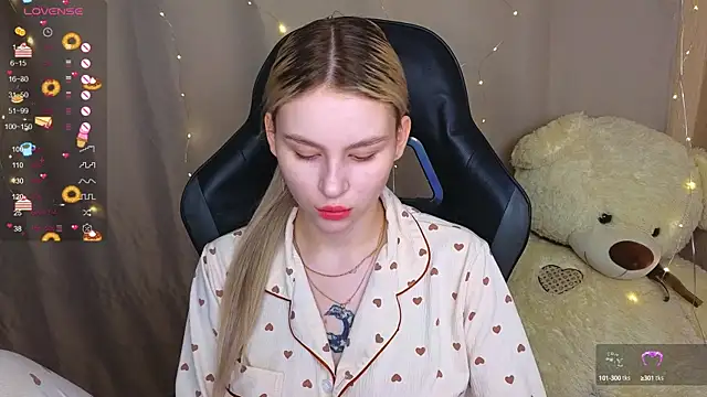 Snapshot of doll_barbieee chatting on September 18, 2025, 4:25 am doll barbieee online show from September 18, 2025, 4:25 am