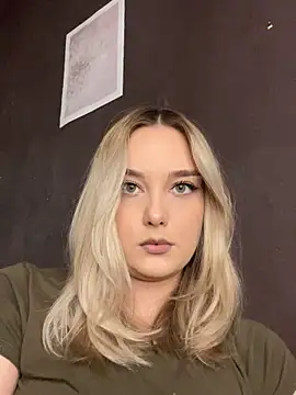 Alisa Rise online show from October 11, 2025, 2:37 pm