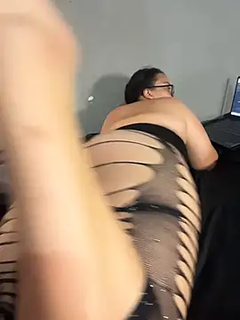 Snapshot of alexxaa96 chatting on December 3, 2025, 5:00 pm alexxaa96 online show from December 3, 2025, 5:00 pm