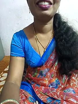 Snapshot of tina_rosy chatting on January 3, 2025, 6:35 pm tina rosy online show from January 3, 2025, 6:35 pm