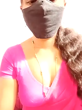 Snapshot of tina_rosy chatting on February 18, 2025, 5:53 pm tina rosy online show from February 18, 2025, 5:53 pm