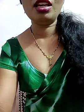 Snapshot of tina_rosy chatting on March 18, 2025, 5:53 pm tina rosy online show from March 18, 2025, 5:53 pm