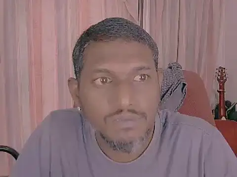 Snapshot of dmancams1874 chatting on February 27, 2025, 4:52 am dmancams1874 online show from February 27, 2025, 4:52 am