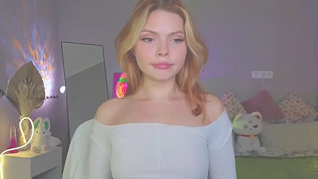Snapshot of Red__Candy chatting on September 30, 2025, 1:16 pm Red Candy online show from September 30, 2025, 1:16 pm