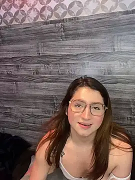 Snapshot of kamel-ayesha chatting on December 14, 2024, 5:14 pm kamel-ayesha online show from December 14, 2024, 5:14 pm