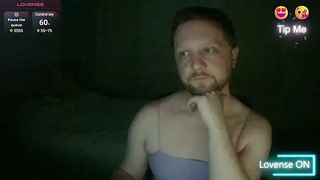 Snapshot of itsallfantasy chatting on January 25, 2025, 10:50 pm itsallfantasy online show from January 25, 2025, 10:50 pm