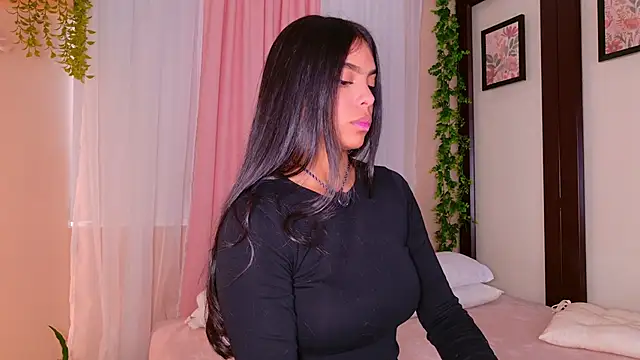 Snapshot of Zafiiro_Blue chatting on November 23, 2025, 6:08 pm Zafiiro Blue online show from November 23, 2025, 6:08 pm