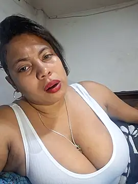 Snapshot of sexypaula-latina4u chatting on December 26, 2024, 3:42 pm sexypaula-latina4u online show from December 26, 2024, 3:42 pm