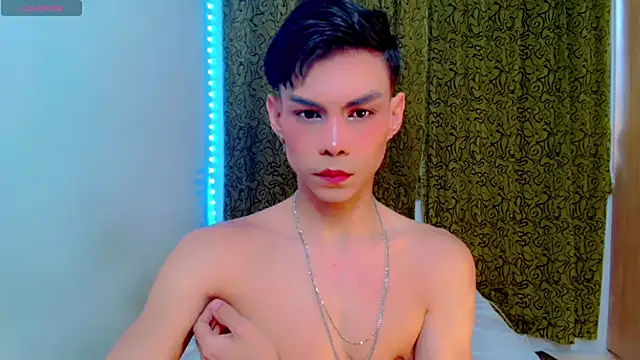 Snapshot of femboykeene chatting on October 22, 2025, 9:36 pm femboykeene online show from October 22, 2025, 9:36 pm