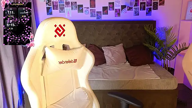 Snapshot of jenny_bunny_ chatting on March 2, 2026, 1:30 am jenny bunny online show from March 2, 2026, 1:30 am