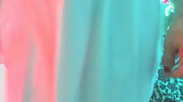 Snapshot of Liloo8923 chatting on February 13, 2026, 3:02 am Liloo8923 online show from February 13, 2026, 3:02 am