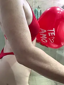 Snapshot of Liloo8923 chatting on February 14, 2026, 4:15 pm Liloo8923 online show from February 14, 2026, 4:15 pm