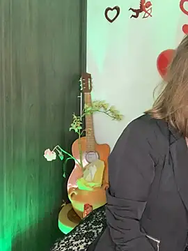 Snapshot of Liloo8923 chatting on February 16, 2026, 2:51 am Liloo8923 online show from February 16, 2026, 2:51 am