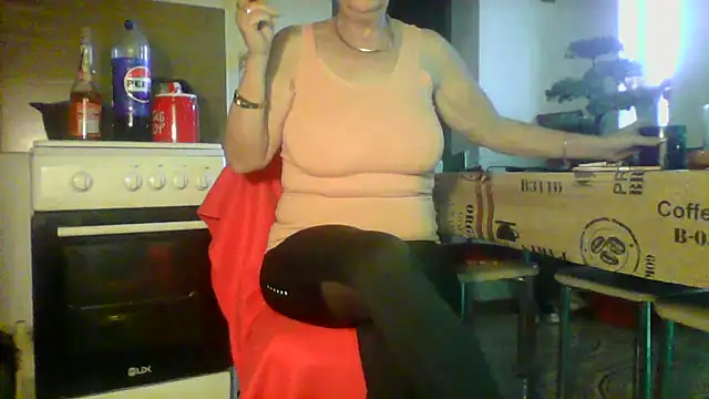 Snapshot of Ely_Elenita chatting on January 7, 2026, 7:33 am Ely Elenita online show from January 7, 2026, 7:33 am