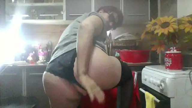 Snapshot of Ely_Elenita chatting on February 10, 2026, 10:30 am Ely Elenita online show from February 10, 2026, 10:30 am