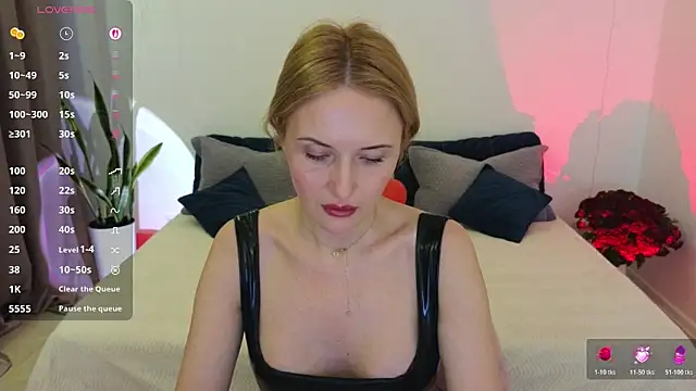 Snapshot of AlisssaRose chatting on February 11, 2026, 8:58 pm AlisssaRose online show from February 11, 2026, 8:58 pm