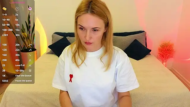 Snapshot of AlisssaRose chatting on February 26, 2026, 7:35 pm AlisssaRose online show from February 26, 2026, 7:35 pm