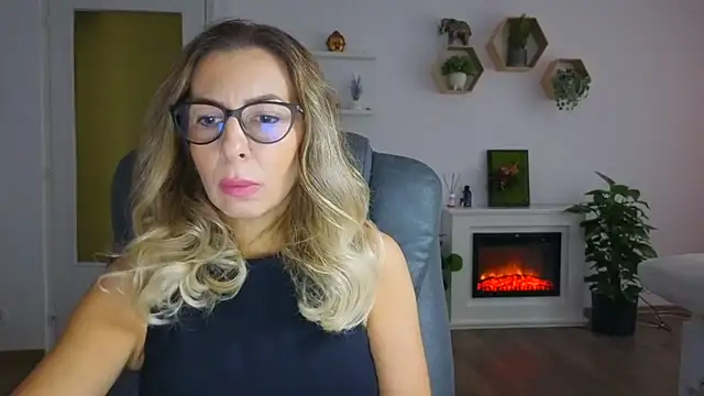 SukyGirl online show from October 16, 2025, 7:20 am